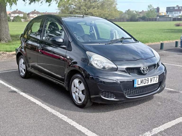 Toyota, AYGO, Hatchback, 2009, Semi-Auto, 998 (cc), 5 doors