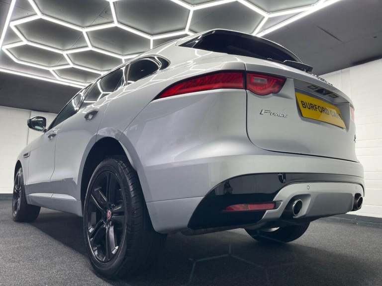 2016 Jaguar F-Pace 3.0d V6 S 5dr Auto AWD ESTATE DIESEL Automatic