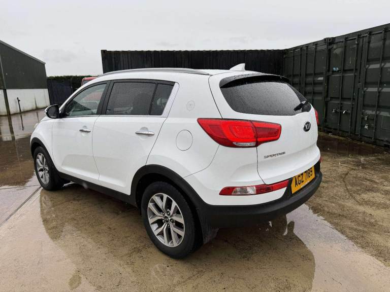 2016 kia sportage one owner from new 2keys Full service history 