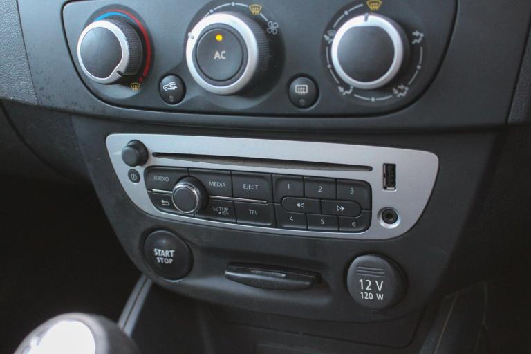 2013 Renault Megane 1.5 dCi 110 Dynamique TomTom 5dr [Start Stop] ESTATE DIESEL Manual