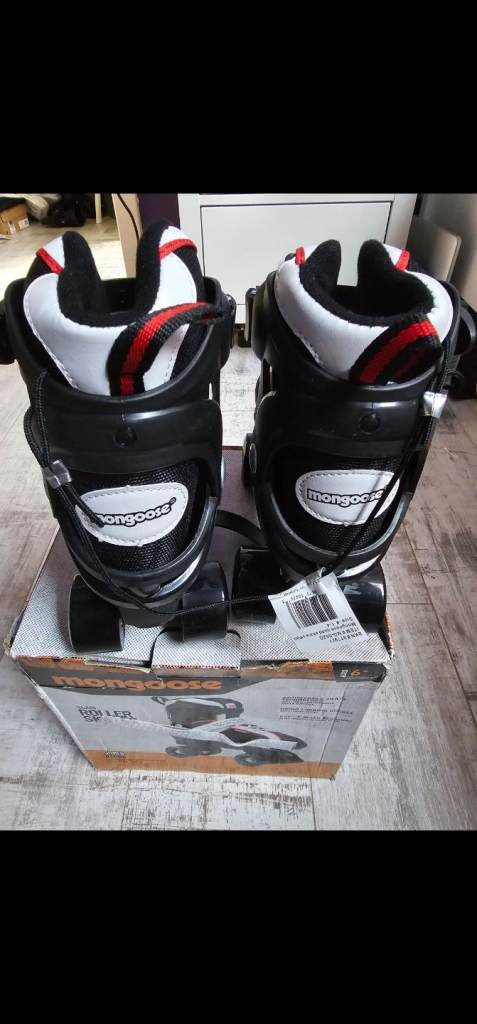 MONGOOSE adjustable quad roller skate in box kids size 1-4