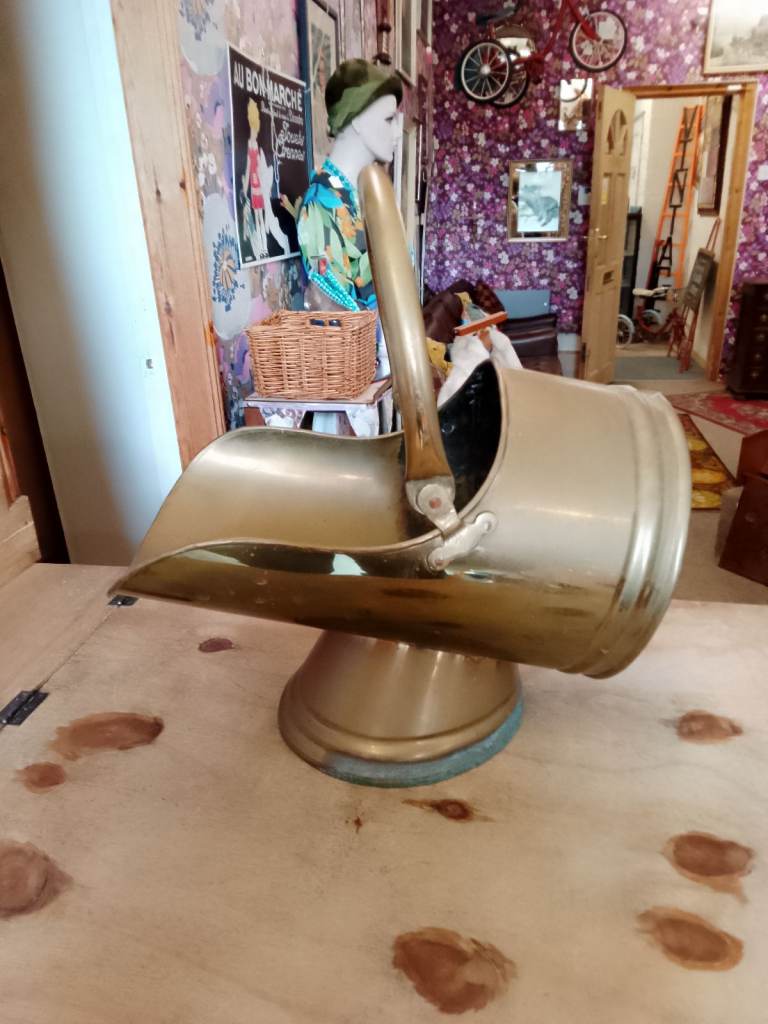 Large Brass Coal Skuttle. Adjustable handle.