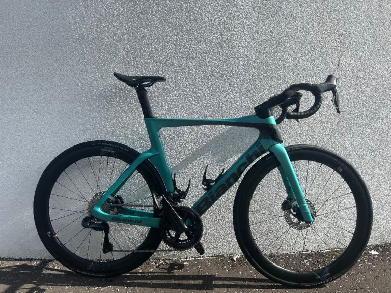 Bianchi Oltre Pro Road Bike - Celeste, As Good As New
