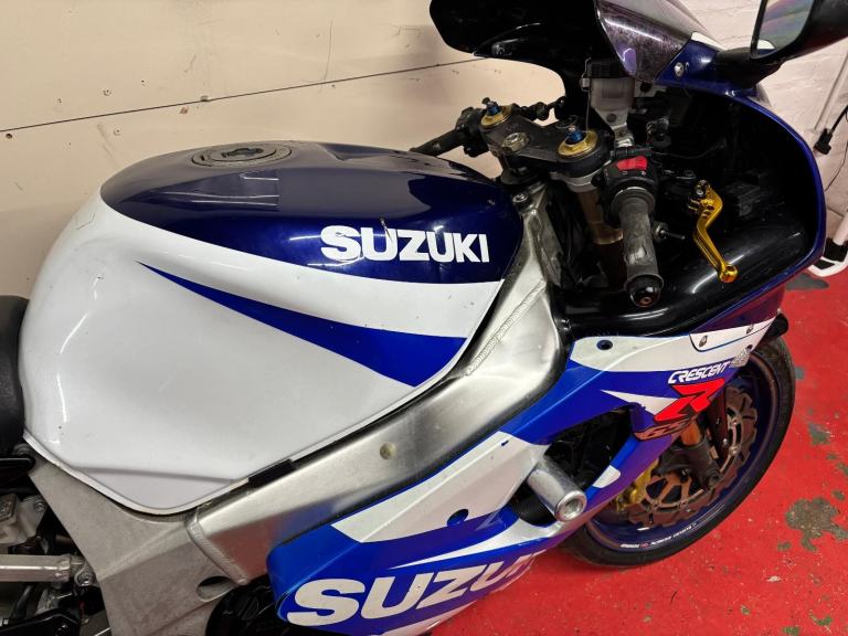 SUZUKI GSXR1000 PX TO CLEAR WINTER PROJECT BIKE TRACK BIKE 