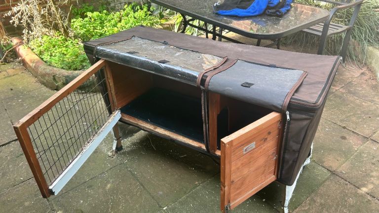 Rabbit Hutch & start up kit