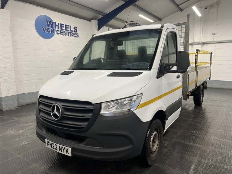 2022 Mercedes-Benz Sprinter 3.5t Progressive Chassis Cab CHASSIS CAB DIESEL Manual