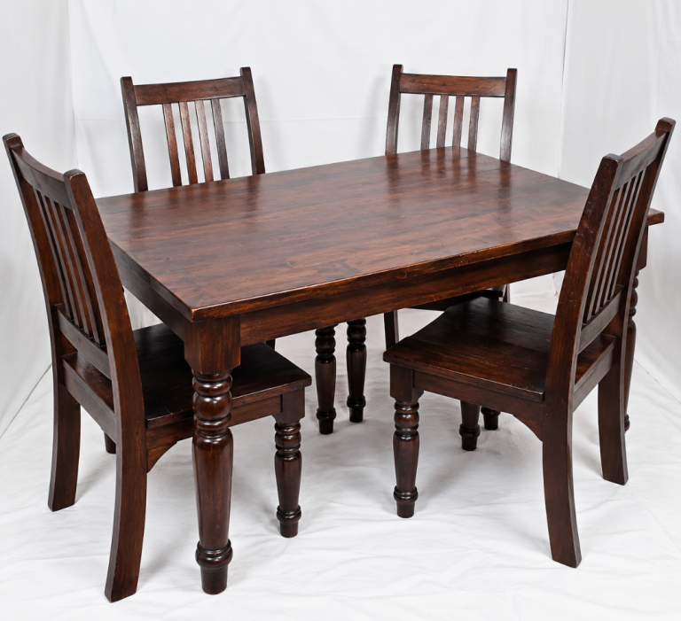 Dark Hardwood Dining Table & 4 Matching Chairs – Indian Style – Excellent Solid