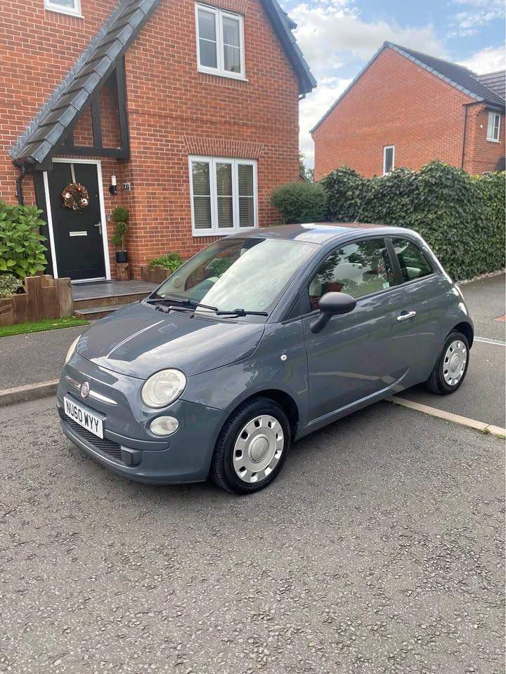 2010 FIAT 500 · Hatchback