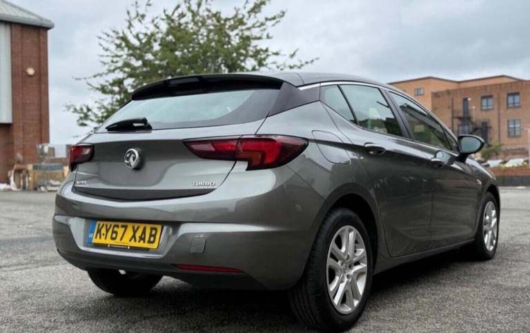 2017 Vauxhall Astra 1.4T 16V 125 Design 5dr HATCHBACK PETROL Manual