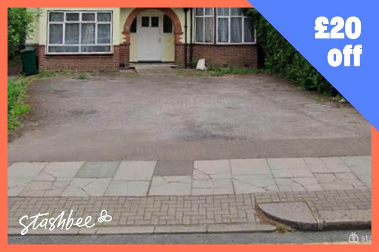 Parking Space to rent in London (N3) | Stashbee