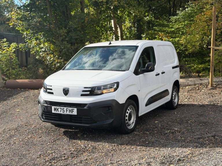 2025 Peugeot Partner 1.5 BlueHDi 100 Professional Plus Van PANEL VAN DIESEL Manual