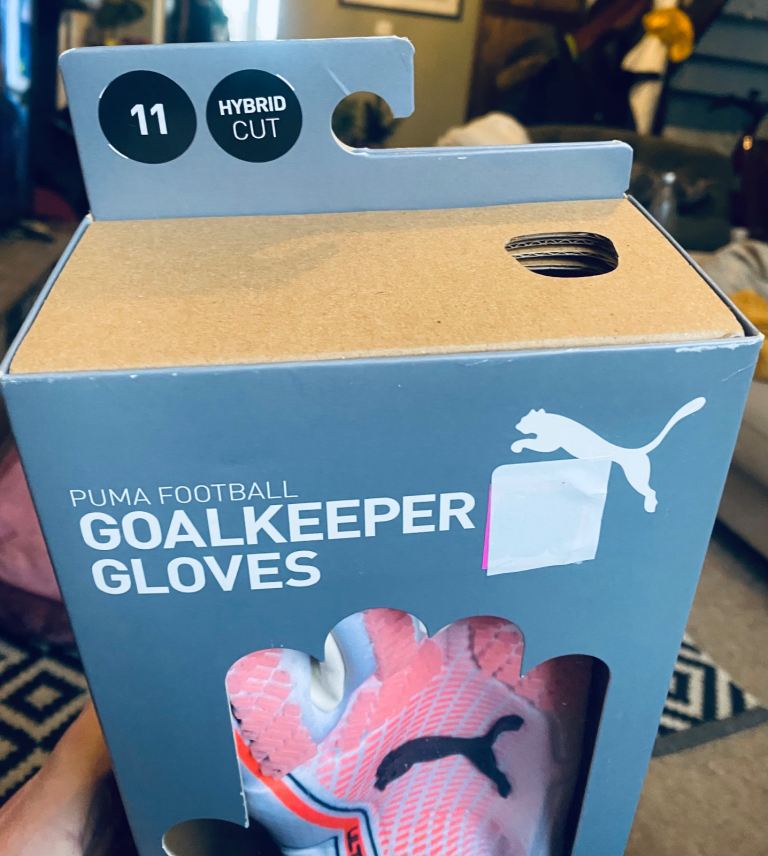 Brand New Puma Goalkeeper Gloves 