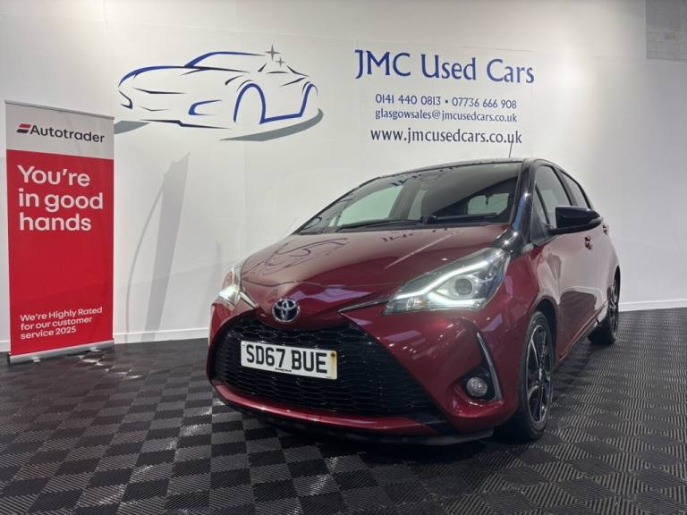 2017 Toyota Yaris 1.5 VVT-i Blue Bi-Tone Hatchback 5dr Petrol Manual Euro 6 (111 ps) Hatchback Pe...