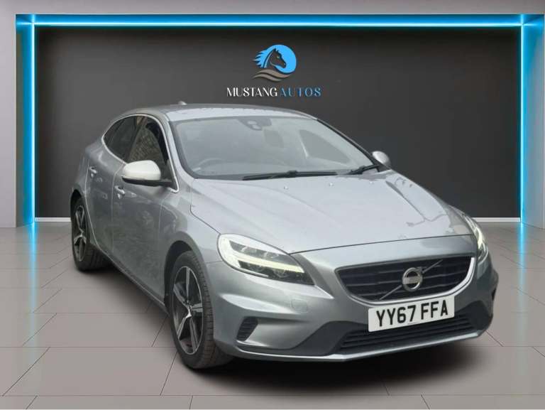 2017 Volvo V40 2.0 D2 R-Design Euro 6 (s/s) 5dr HATCHBACK Diesel Manual