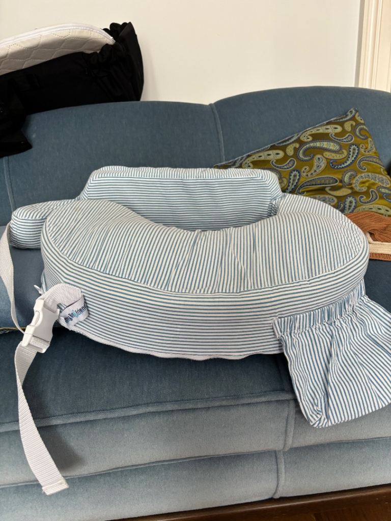 Breast Friend Nursing Pillow