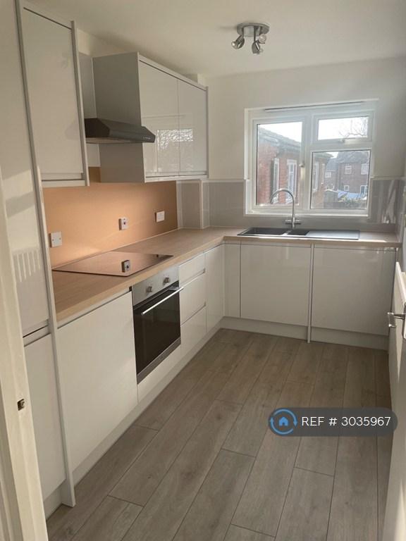 1 bedroom flat in Maple Drive, Derby, DE73 (1 bed) (#3035967)