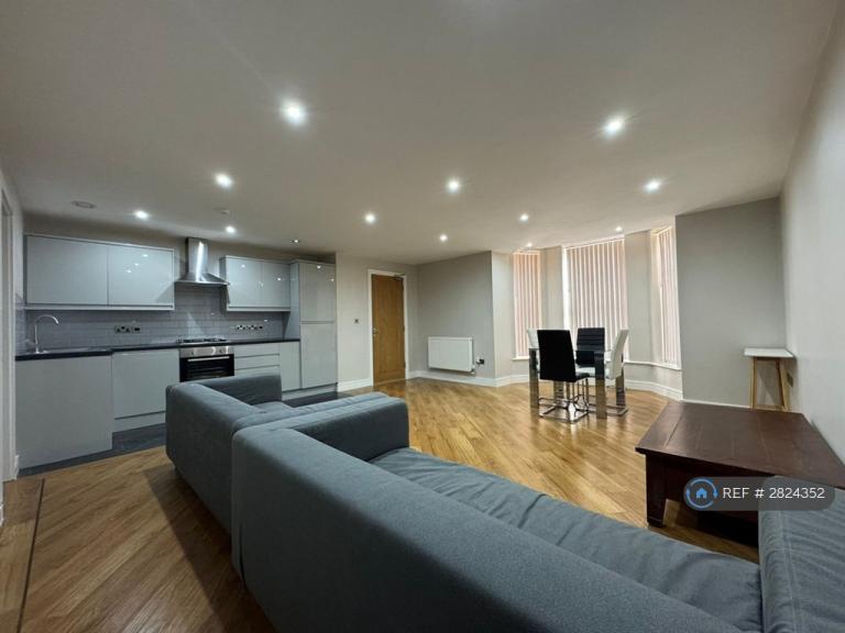 2 bedroom flat in Bedford St South, Liverpool, L7 (2 bed) (#2824352)