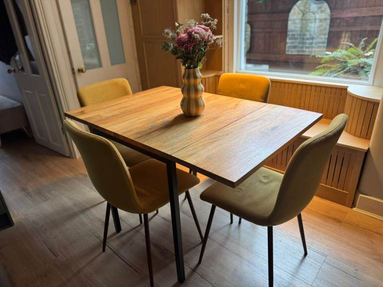 West Elm Dining Table (mango wood / extendable) with 4 yellow dining chairs 