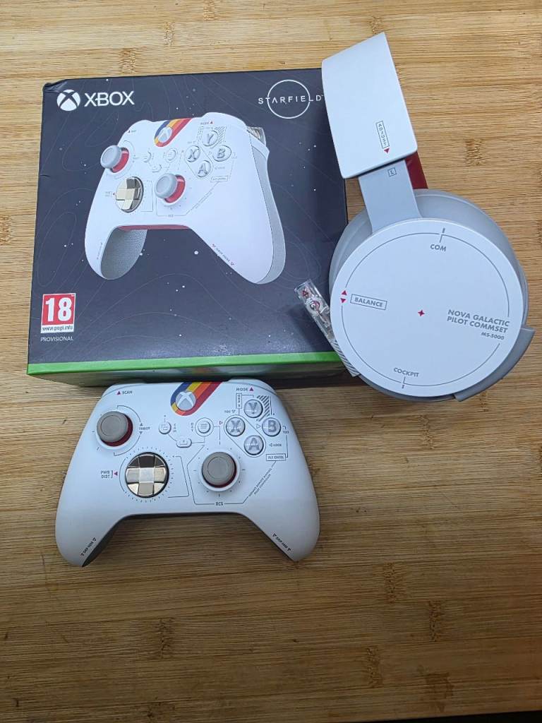 Xbox Wireless Headset And Controller - Starfield Limited Edition (Xbox Series X/S)