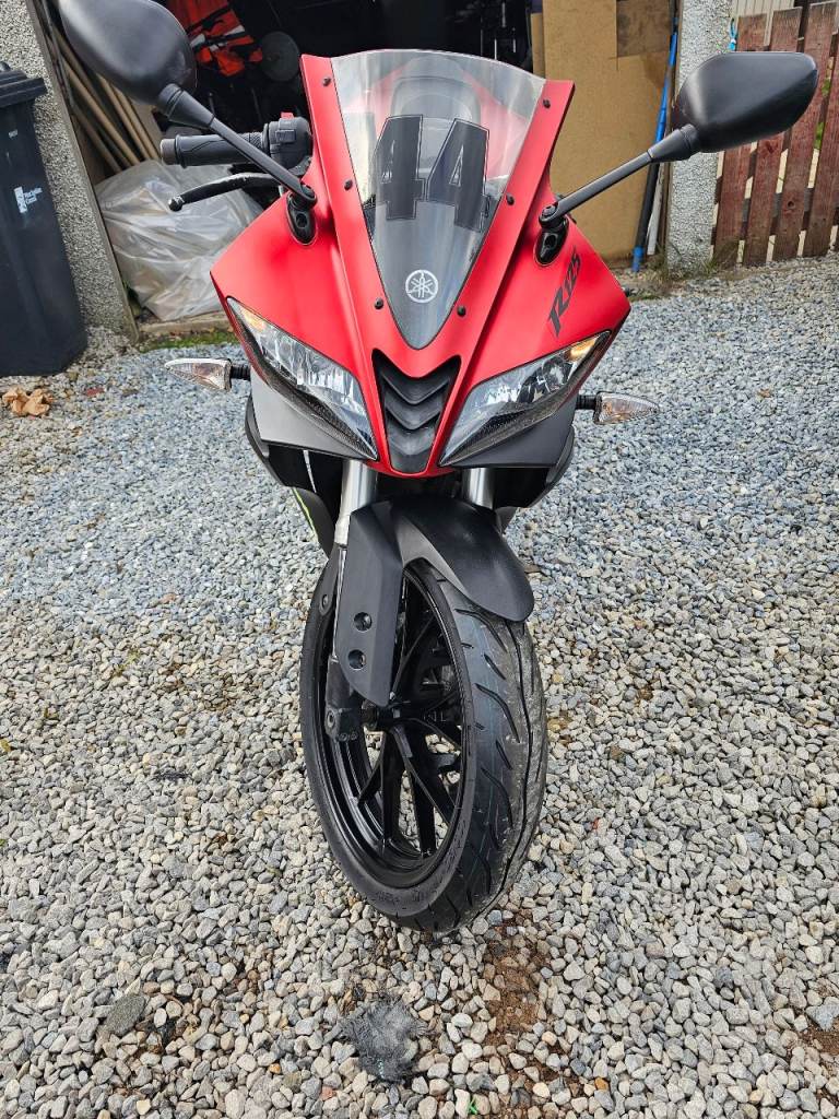 Yamaha yzf r125 