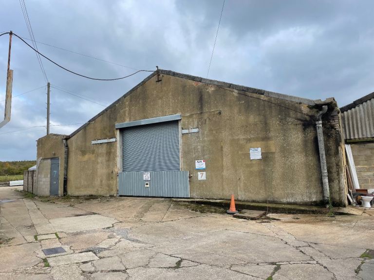 Storage unit
