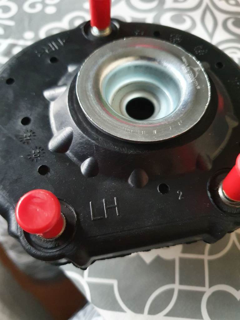 Fiat Doblo 2010 front right hand strut top mount bearing