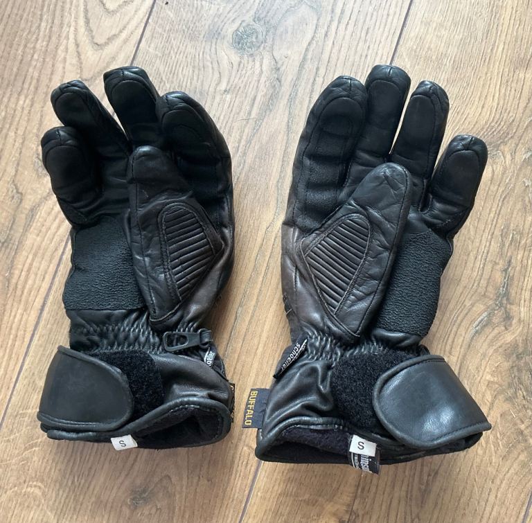 2 pairs of Men’s motorcycle leather gloves