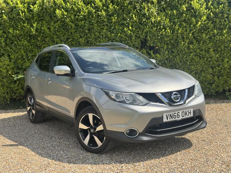 2016 Nissan Qashqai 1.6 dCi N-Connecta 5dr HATCHBACK DIESEL Manual