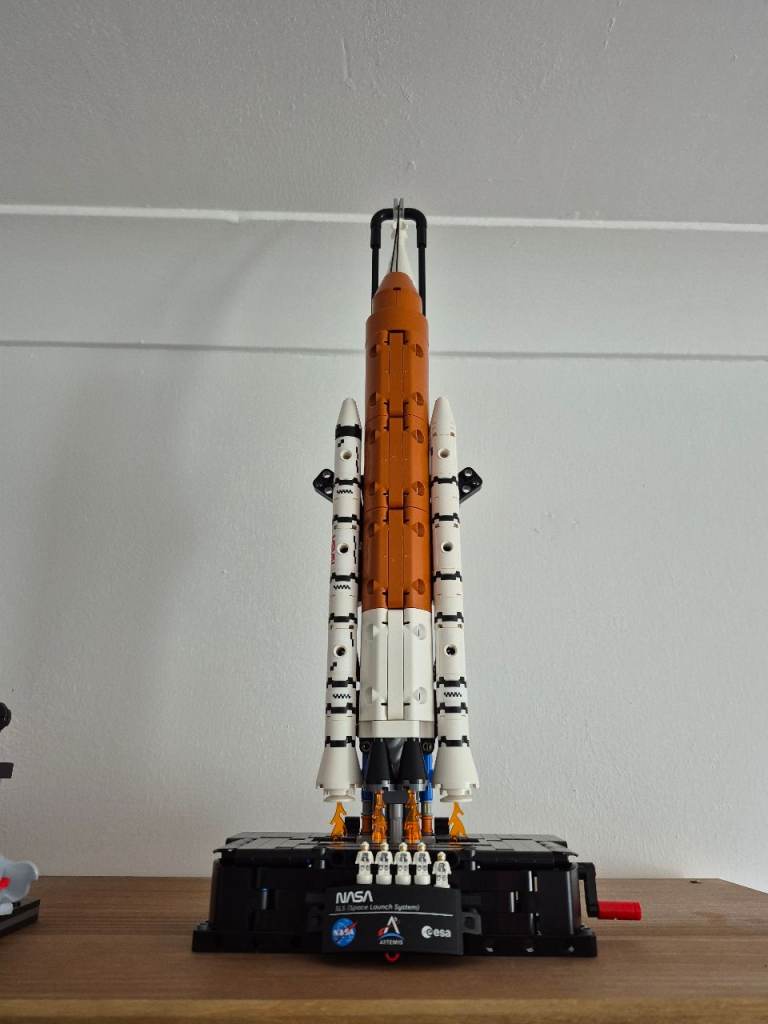 LEGO NASA Apollo Saturn V Rocket Model – As Good As New, £40.00 for Sale