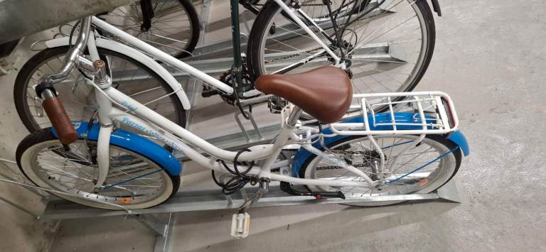 Kids Apollo bike, 6-8 years London collection