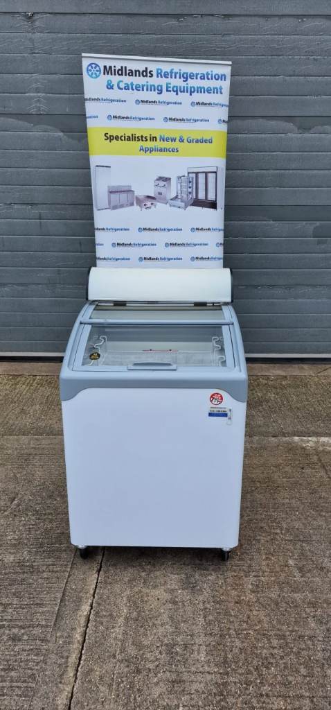 Sliding Curved Glass Lid Chest Freezer with Light Canopy Commercial Refrigeration Commercial Fridge