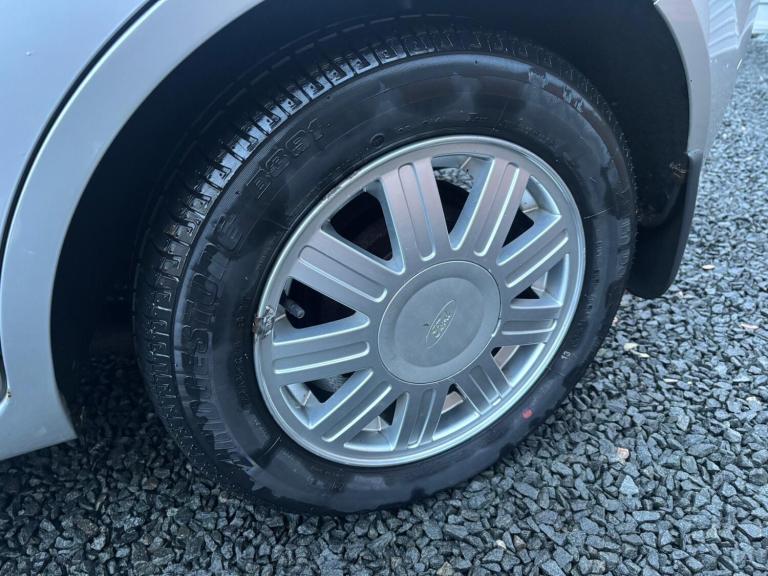 2003 Ford Fiesta 1.6 Ghia 5dr HATCHBACK Petrol Manual