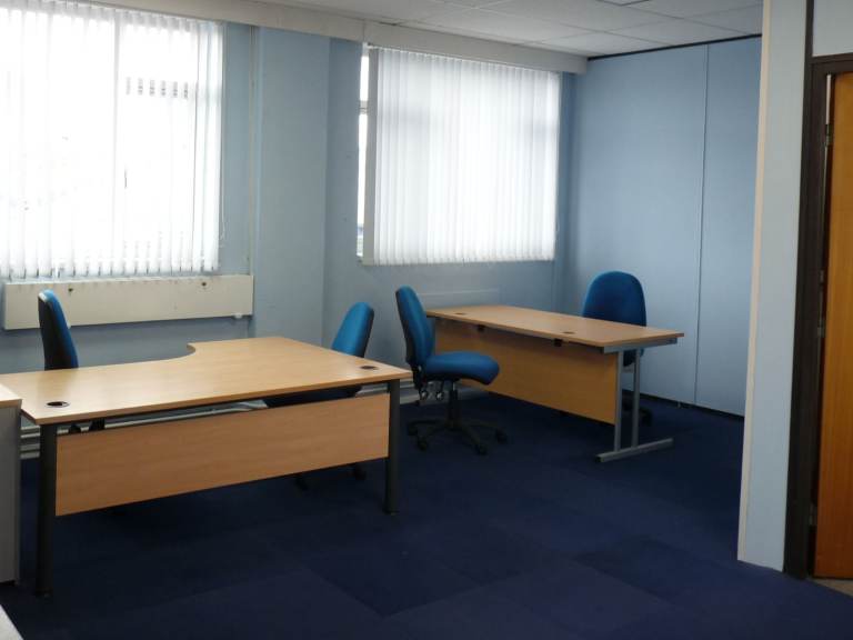 Office Space to Rent in Edmonton N18