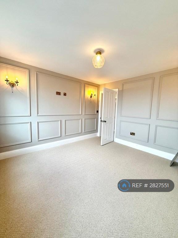 1 bedroom flat in Esplanade, Scarborough, YO11 (1 bed) (#2827551)