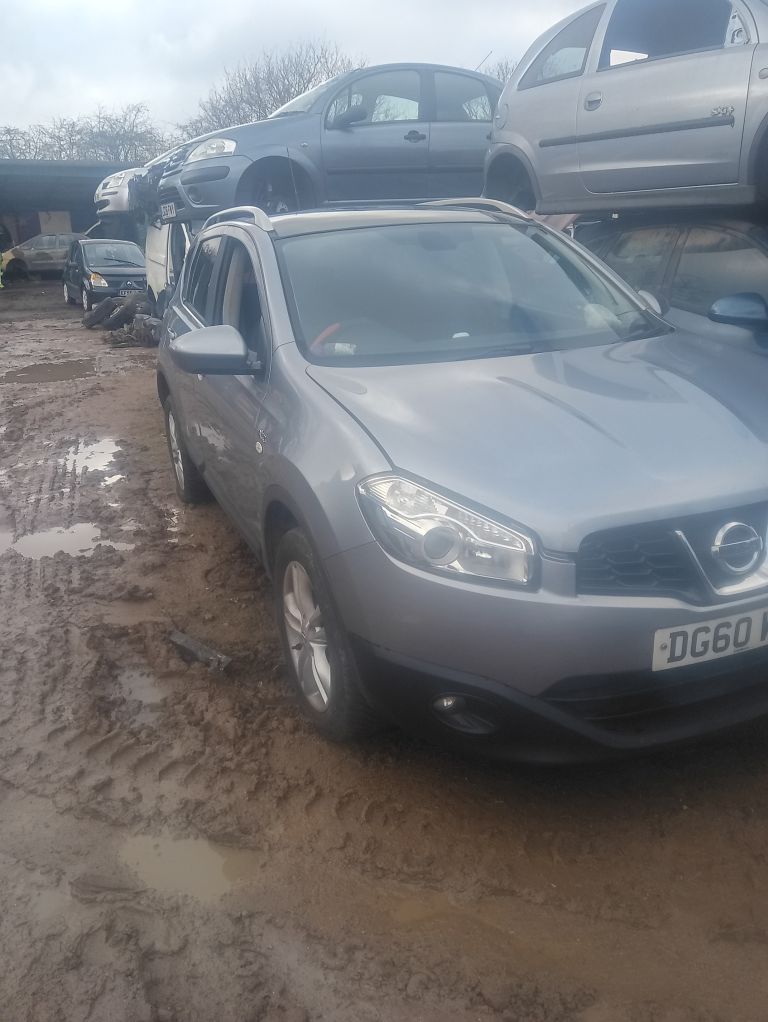 BREAKING Nissan qashqai