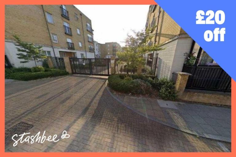 Garage to rent in London (E1) | Stashbee