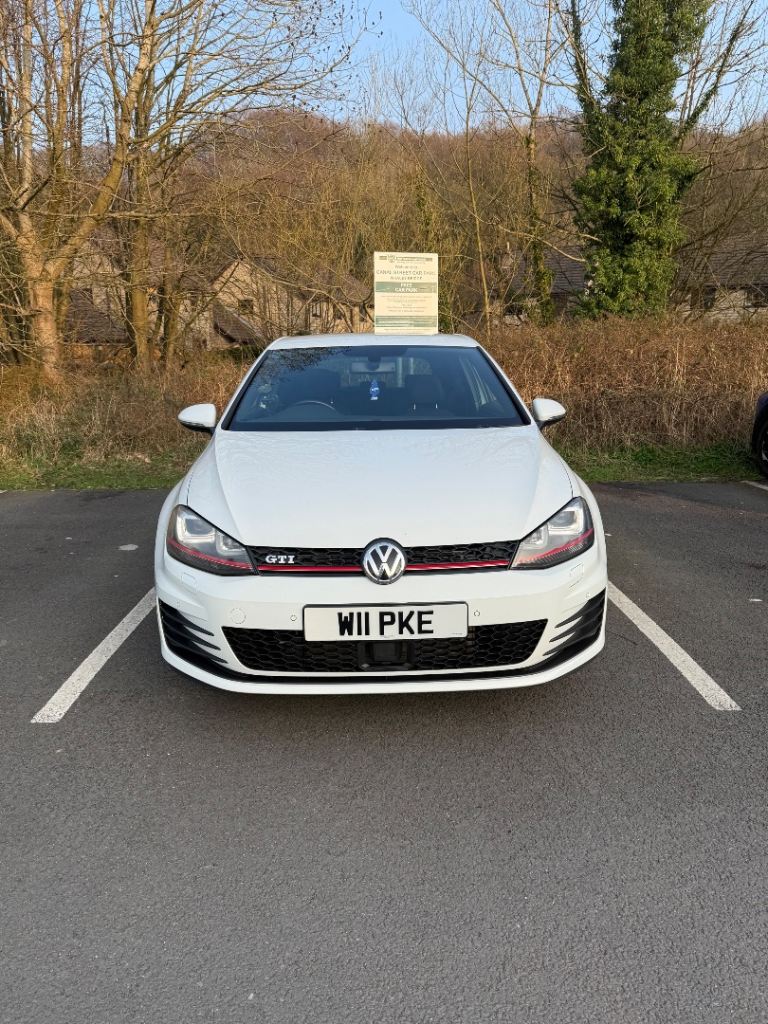VW Golf GTI Launch Edition - LONG MOT - GREAT SERVICE HISTORY