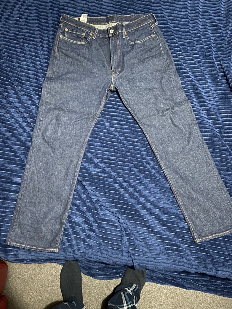 Men’s Levi jeans 38 waste ,32 leg 