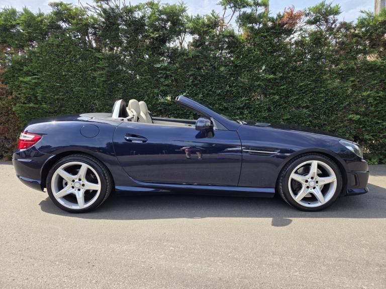 MERCEDES-BENZ SLK 1.8 SLK250 BlueEfficiency AMG Sport 2011