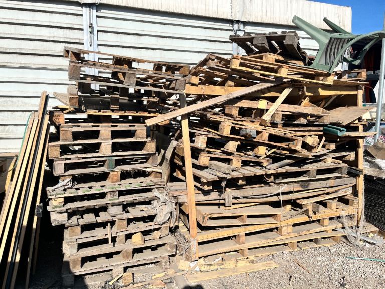 Free scrap wood for collection from Great Yarmouth