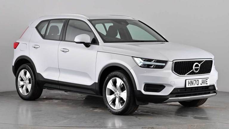 2020 Volvo XC40 Momentum T3 manual 18' Alloys Sat Nav Rear Park Assist LED Headlights Estate Petr...