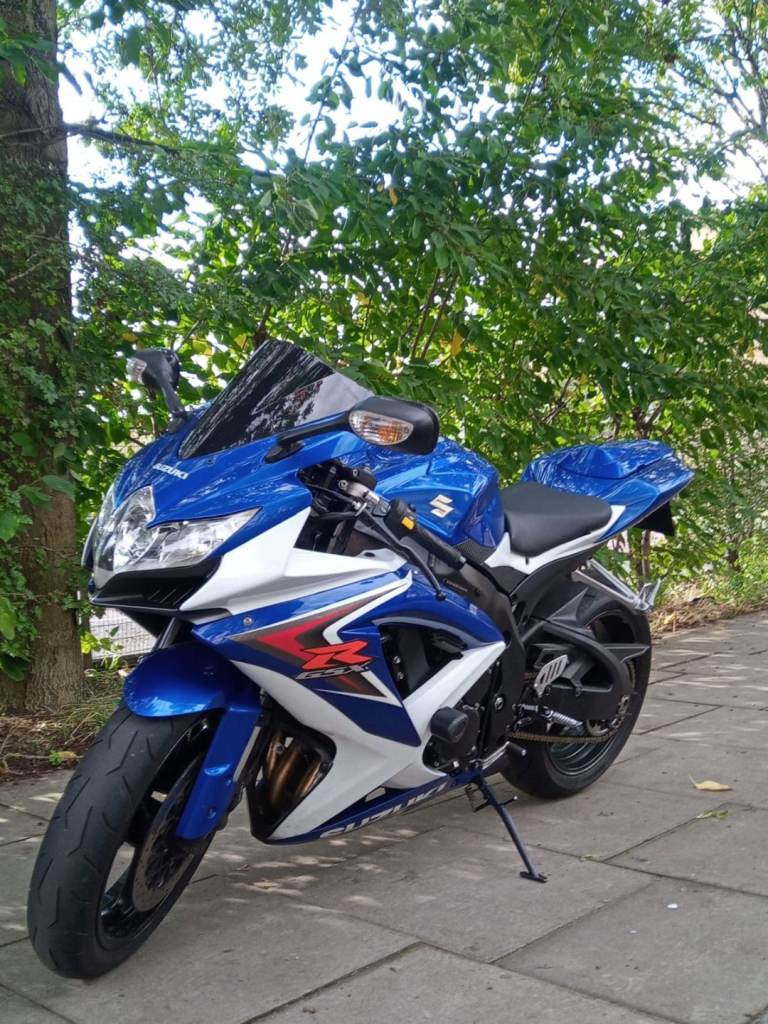 SUZUKI GSXR 750 K9 BLUE 