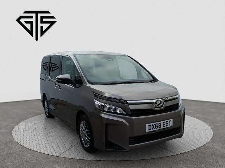  Toyota Voxy X MPV PETROL Automatic