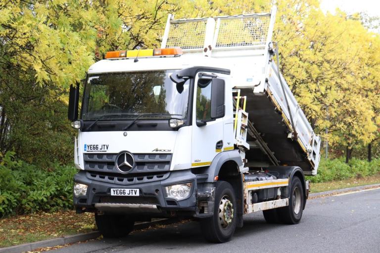 MERCEDES AROCS 1824 4X2 INSULATED STEEL TIPPER (2016)