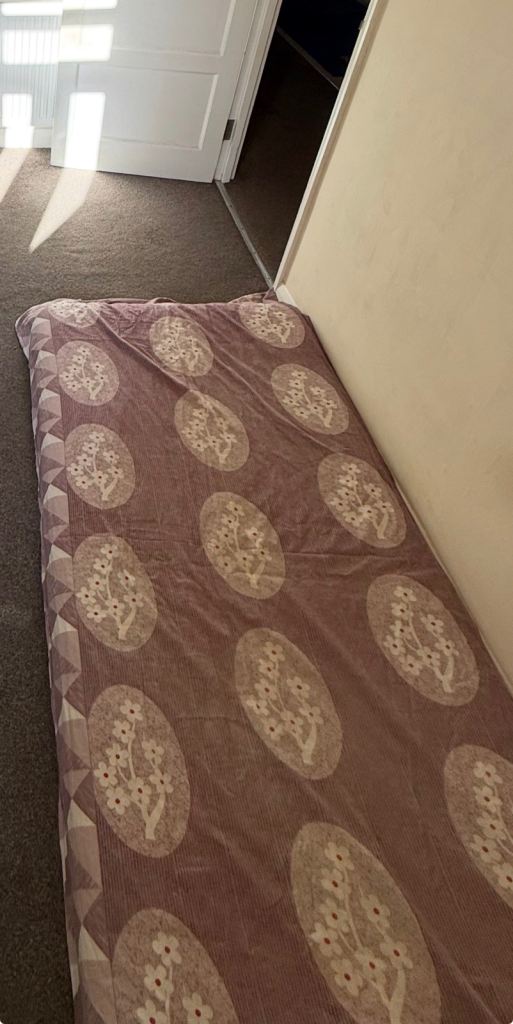 1 bed space available 