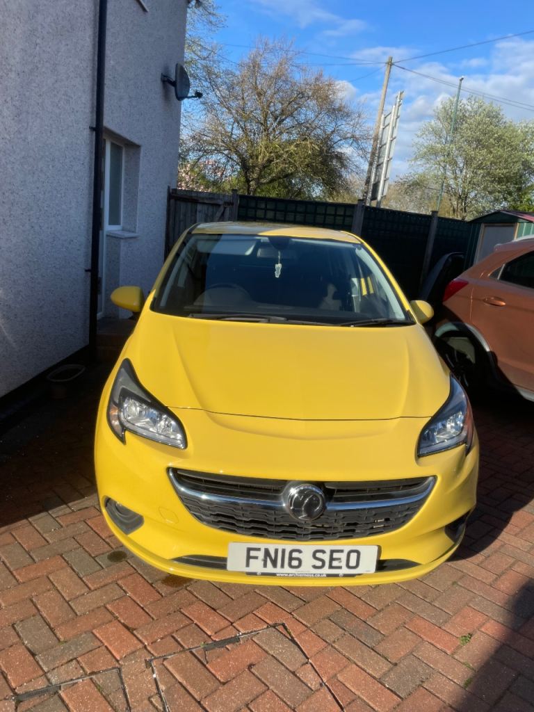 Vauxhall Corsa energy Ecoflex 1.4 yellow
