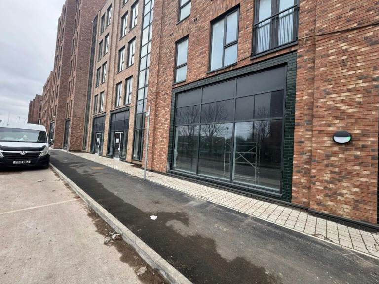 Six commercial units in Salford / near Manchester City Centre starting from £1,800 pcm.