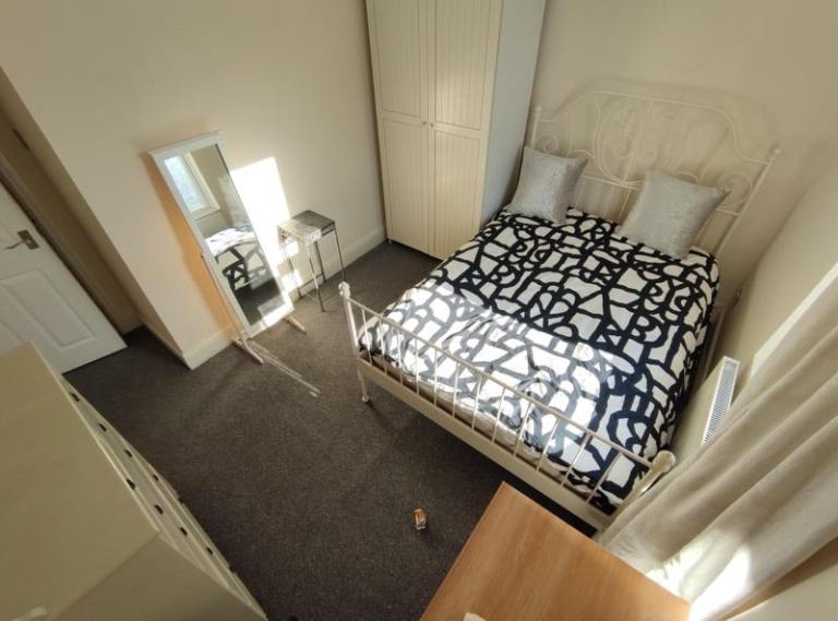 🌿Large Double Room – Turnpike Lane / Bruce Grove N17 (Bills Included)❗️