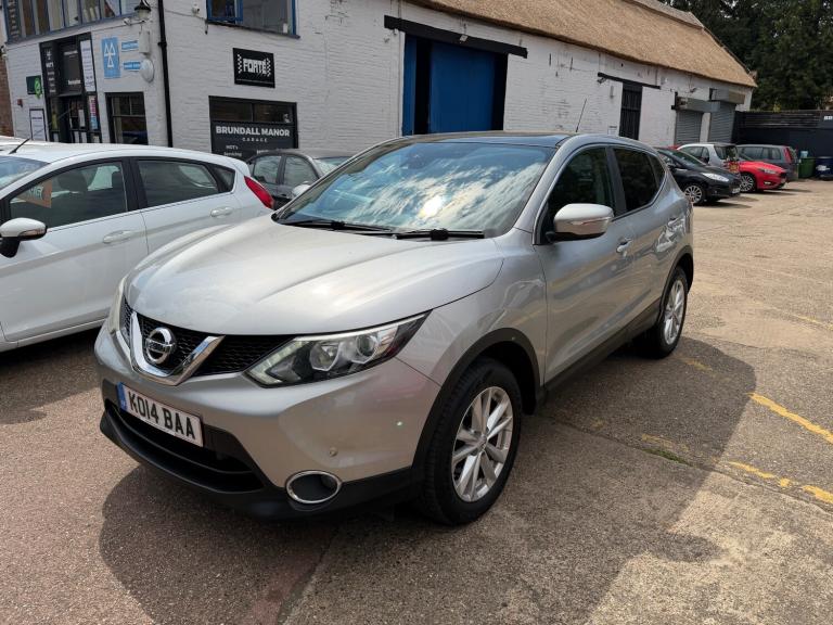 2014 Nissan Qashqai 1.5 dCi Acenta Premium 5dr HATCHBACK Diesel Manual