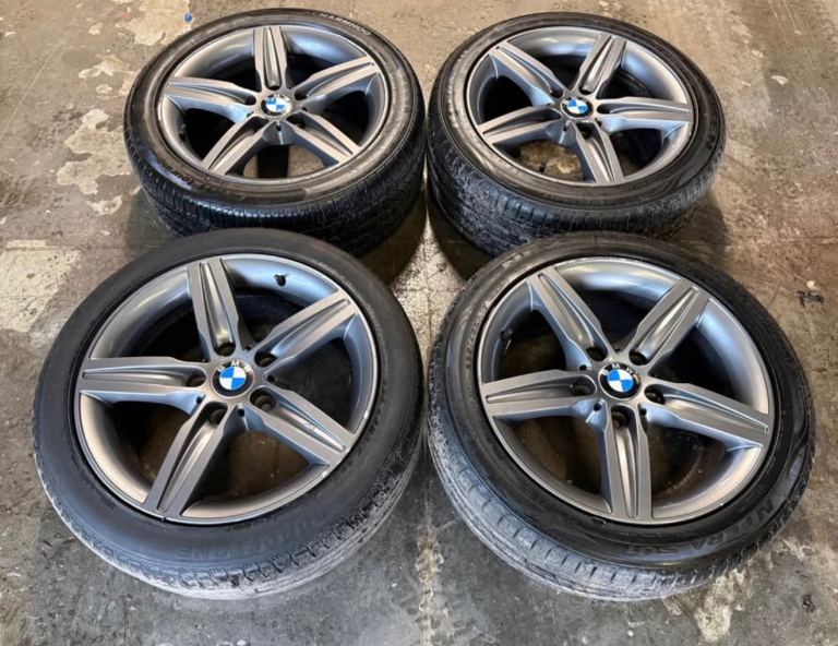 GENUINE OEM BMW 1 / 2 SERIES STYLE 379 17” 5x120 ALLOY WHEELS + TYRES